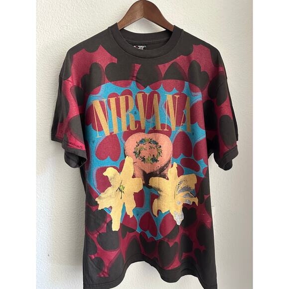 Nirvana Heart Shaped Box Vintage T-shirt Reprint Giant Tag - Picture 1 of 4